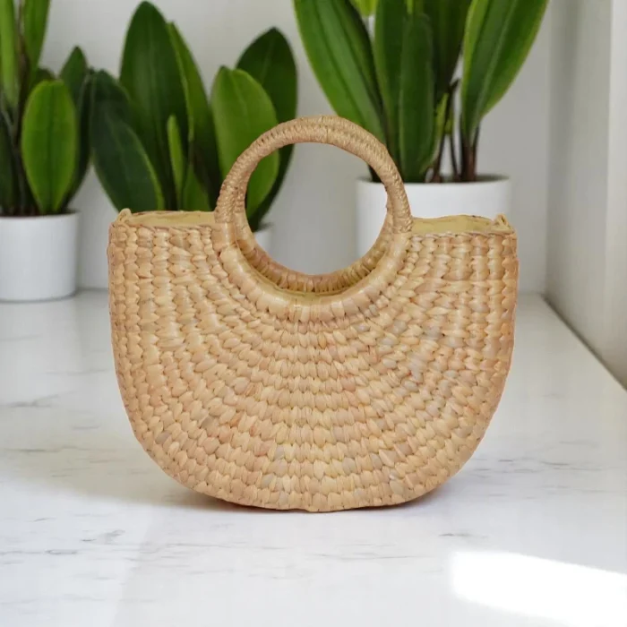 Half moon straw handbag with round handles
